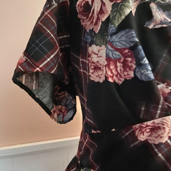 Modcloth Black Floral Plaid Midi Dress - Picture 4 of 6